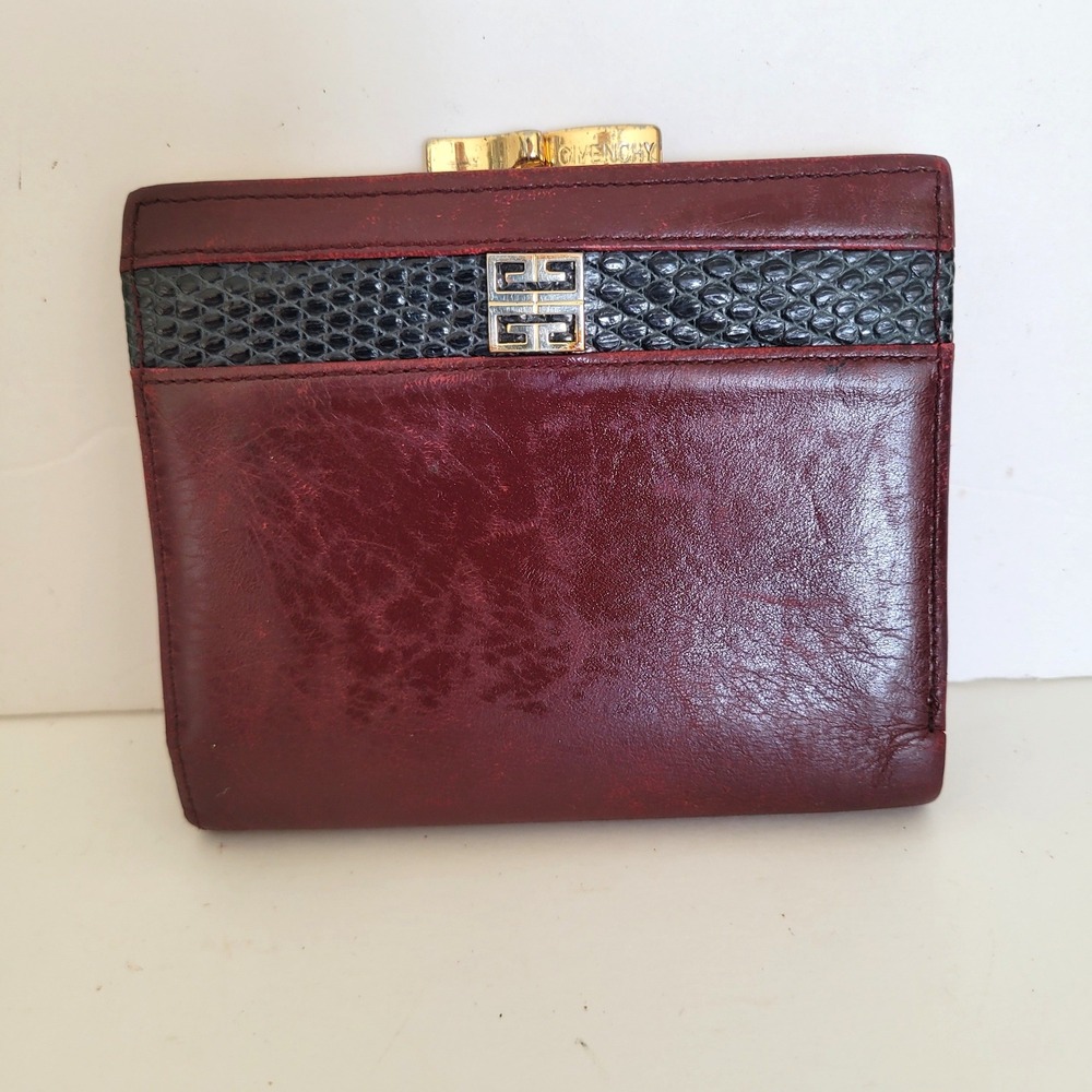 Givenchy Vintage Burgundy Leather Lizard Trim‎ Bifold Kiss Lock Wallet 4G Logo